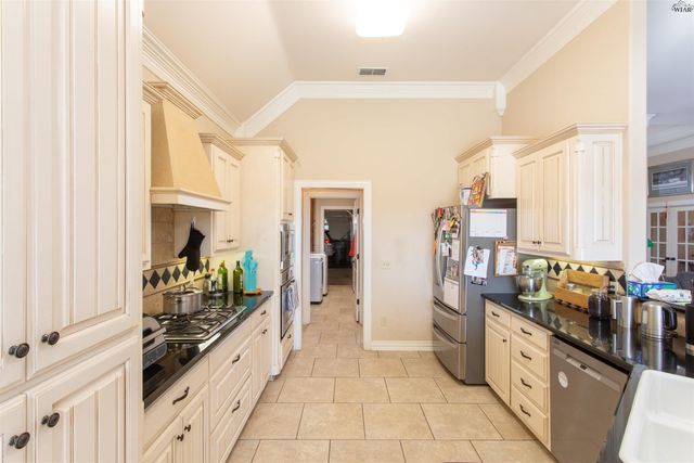 1717 SHOAL CREEK DRIVE, Wichita Falls, TX 76310