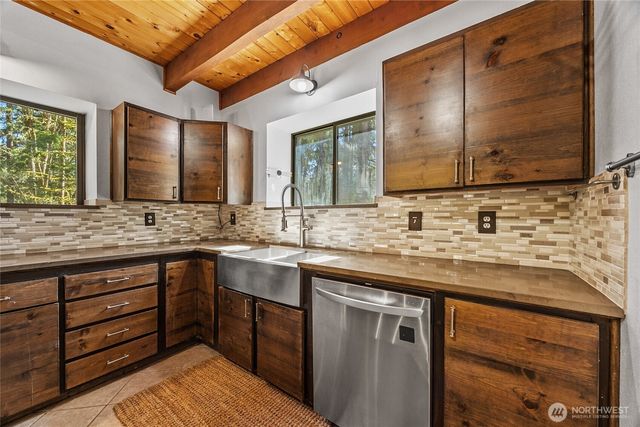 16318 82nd Street NW, Lakebay, WA 98349