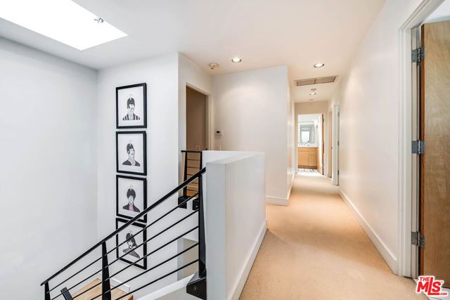 4504 Stern Avenue, Los Angeles, CA 91423
