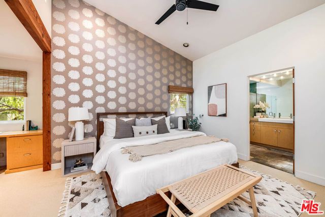 4504 Stern Avenue, Los Angeles, CA 91423