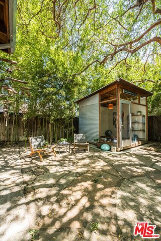 4504 Stern Avenue, Los Angeles, CA 91423