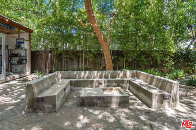 4504 Stern Avenue, Los Angeles, CA 91423