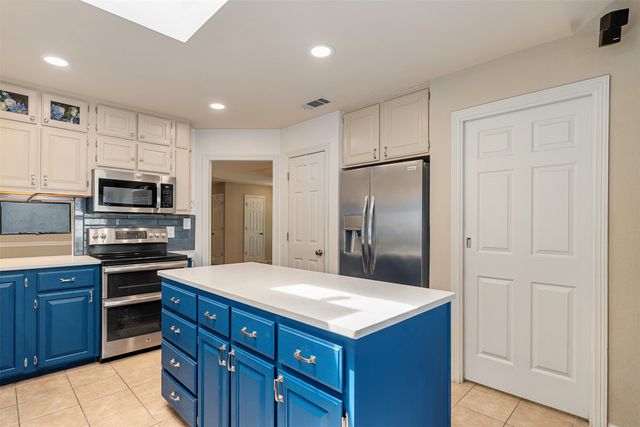 17325 County Road 4067, Kemp, TX 75143