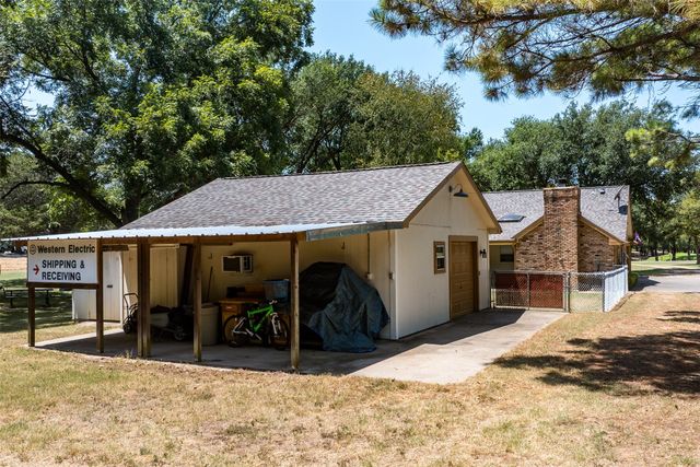 17325 County Road 4067, Kemp, TX 75143