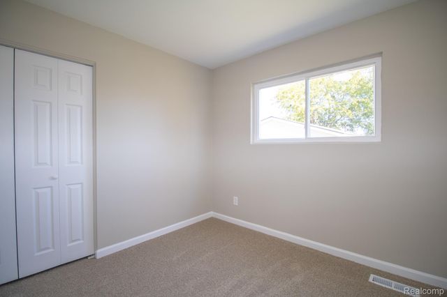 329 Shotka Street, Westland, MI 48186