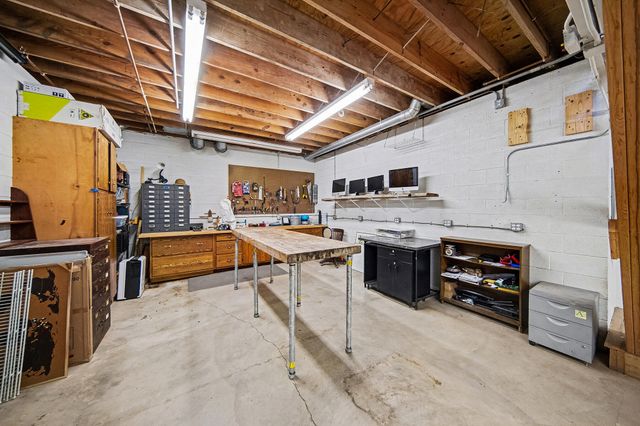 8885 Burmeister Road, Bridgewater Twp, MI 48176