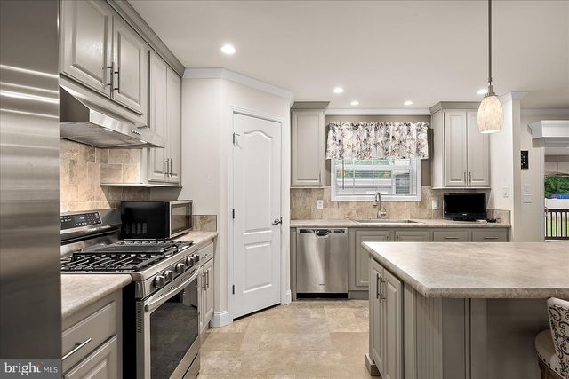 8225 WHITESVILLE RD, Pittsville, MD 21850
