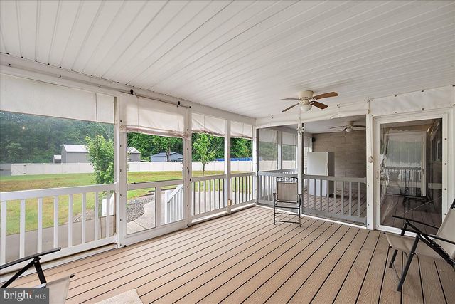 8225 WHITESVILLE RD, Pittsville, MD 21850