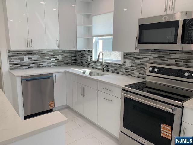 279 Slocum, Fort Lee, NJ 07024