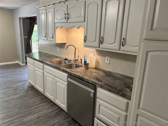 3205 S Bermuda Avenue, Sand Springs, OK 74063