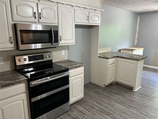 3205 S Bermuda Avenue, Sand Springs, OK 74063