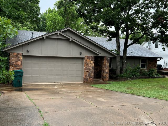 3205 S Bermuda Avenue, Sand Springs, OK 74063