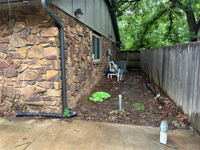 3205 S Bermuda Avenue, Sand Springs, OK 74063