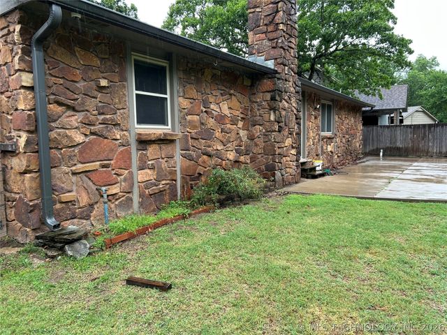 3205 S Bermuda Avenue, Sand Springs, OK 74063