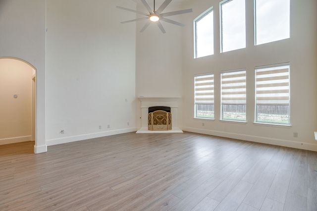 4965 Grinstein Drive, Fort Worth, TX 76244