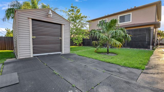 1461 SW 40th Ter, Fort Lauderdale, FL 33317