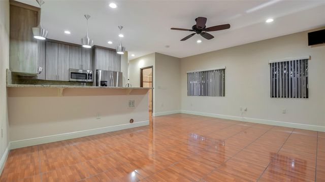 1461 SW 40th Ter, Fort Lauderdale, FL 33317