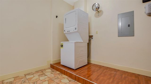 1461 SW 40th Ter, Fort Lauderdale, FL 33317