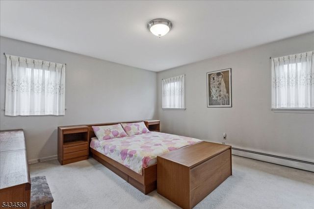 9 Arthur Ter, Livingston Twp., NJ 07039