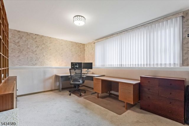 9 Arthur Ter, Livingston Twp., NJ 07039