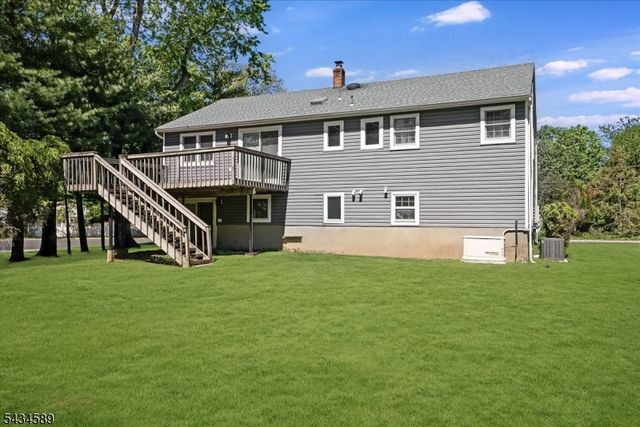 9 Arthur Ter, Livingston Twp., NJ 07039