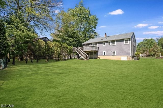 9 Arthur Ter, Livingston Twp., NJ 07039