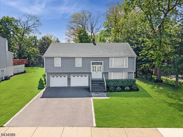 9 Arthur Ter, Livingston Twp., NJ 07039