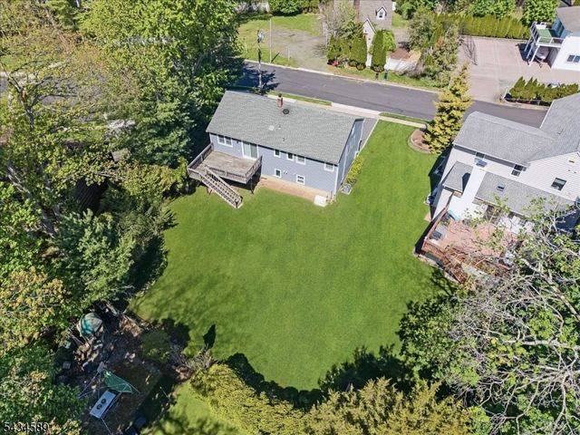 9 Arthur Ter, Livingston Twp., NJ 07039