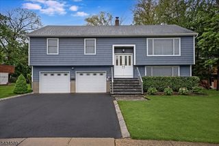 9 Arthur Ter, Livingston Twp., NJ 07039