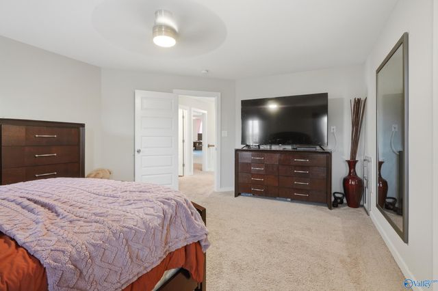 127 Flintlock Way, New Market, AL 35761