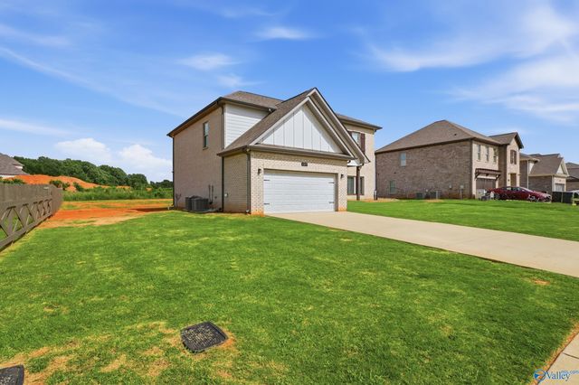 127 Flintlock Way, New Market, AL 35761