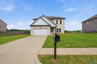 127 Flintlock Way, New Market, AL 35761