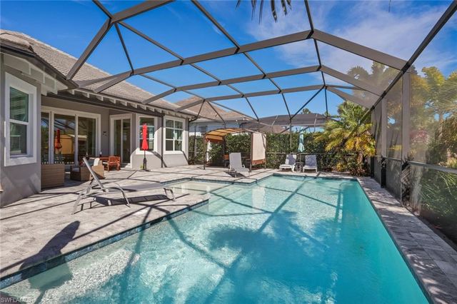 6394 Warwick AVE, Naples, FL 34113