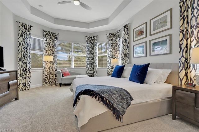 6394 Warwick AVE, Naples, FL 34113