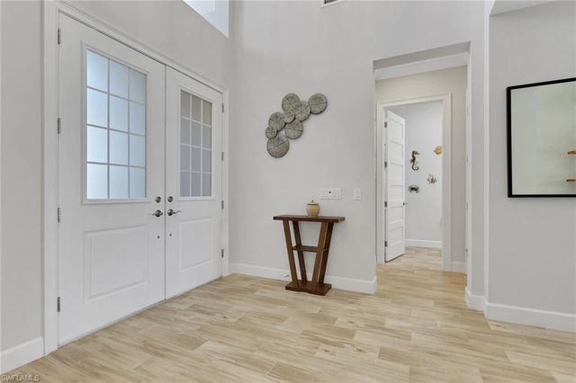 6394 Warwick AVE, Naples, FL 34113