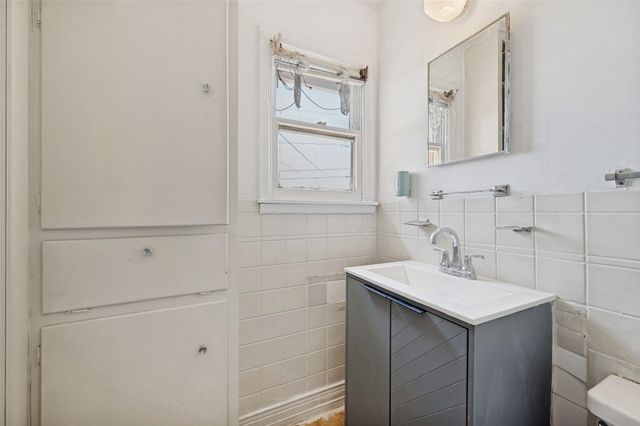 4123 Huckleberry Circle, Dallas, TX 75216