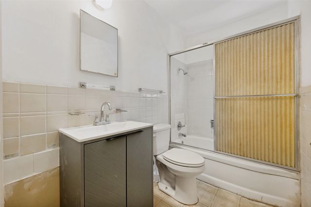 4123 Huckleberry Circle, Dallas, TX 75216