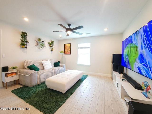 13011 HOLSINGER Boulevard, Jacksonville, FL 32256
