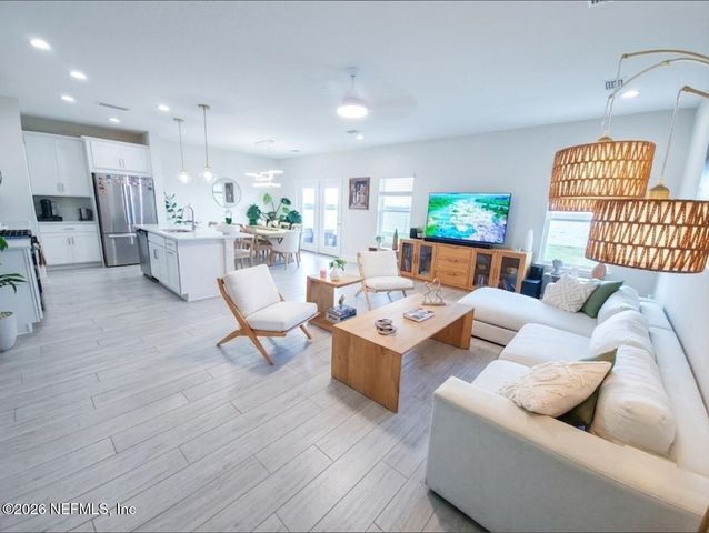 13011 HOLSINGER Boulevard, Jacksonville, FL 32256