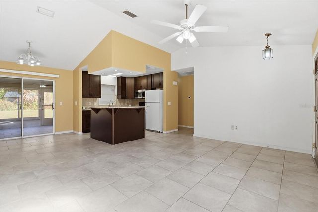 9391 W MARQUETTE LANE, Crystal River, FL 34428