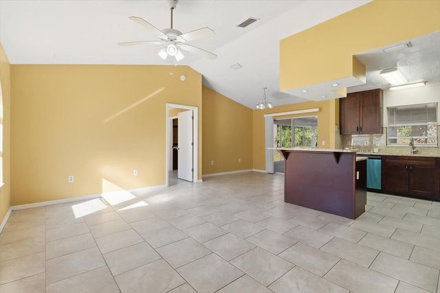 9391 W MARQUETTE LANE, Crystal River, FL 34428
