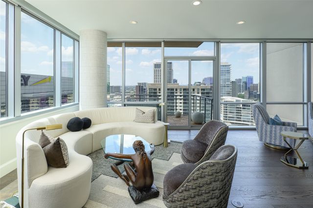 2200 Victory Avenue 2207, Dallas, TX 75219