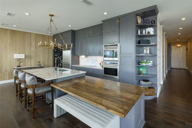 2200 Victory Avenue 2207, Dallas, TX 75219