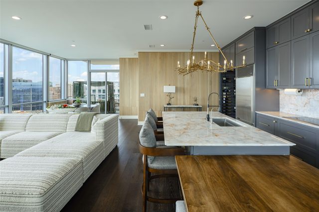 2200 Victory Avenue 2207, Dallas, TX 75219