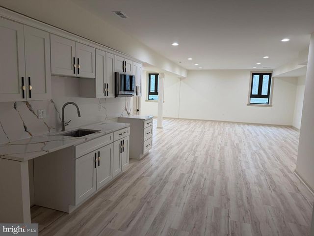 24035 NEW MOUNTAIN RD, Aldie, VA 20105