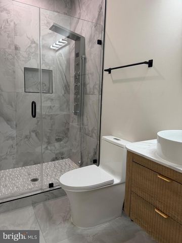 24035 NEW MOUNTAIN RD, Aldie, VA 20105