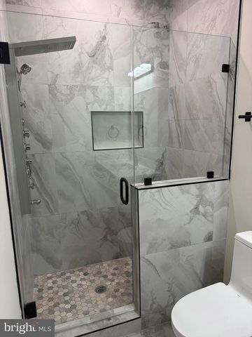 24035 NEW MOUNTAIN RD, Aldie, VA 20105