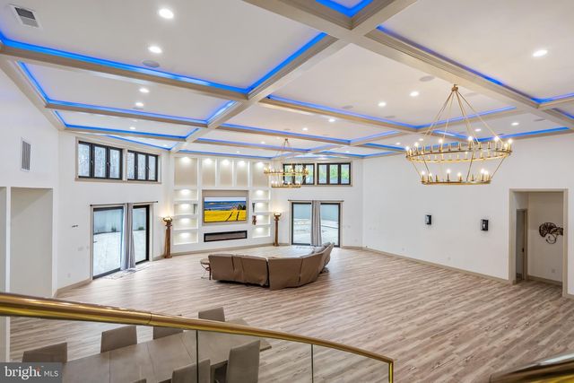 24035 NEW MOUNTAIN RD, Aldie, VA 20105