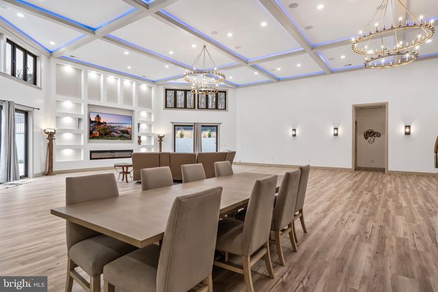 24035 NEW MOUNTAIN RD, Aldie, VA 20105