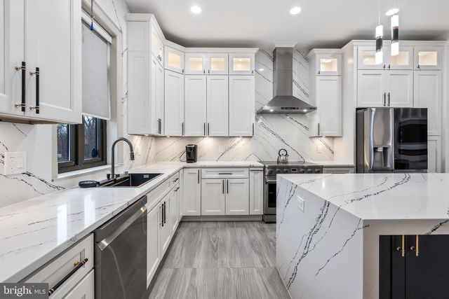 24035 NEW MOUNTAIN RD, Aldie, VA 20105